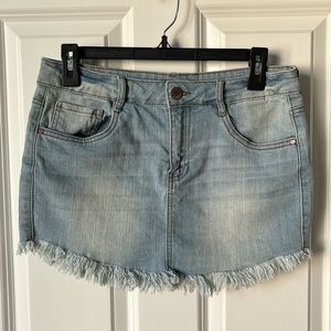 Dollhouse Jean Skirt NWOT